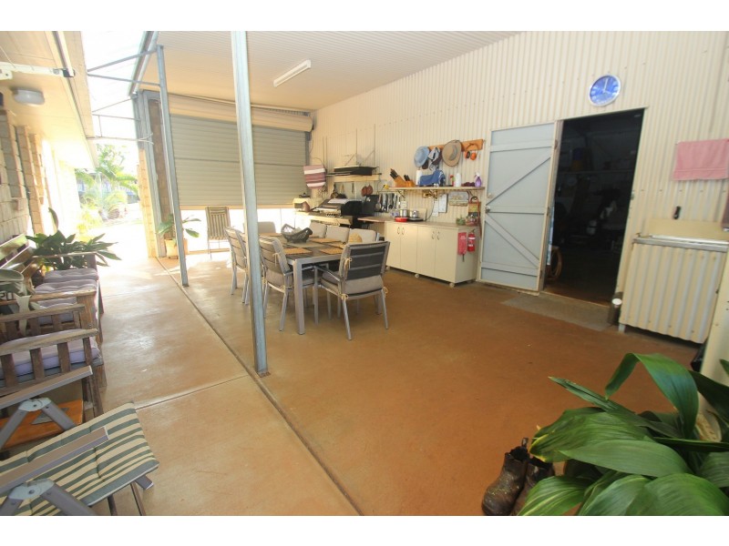 1-5 Bromiley Court, Dundowran QLD 4655