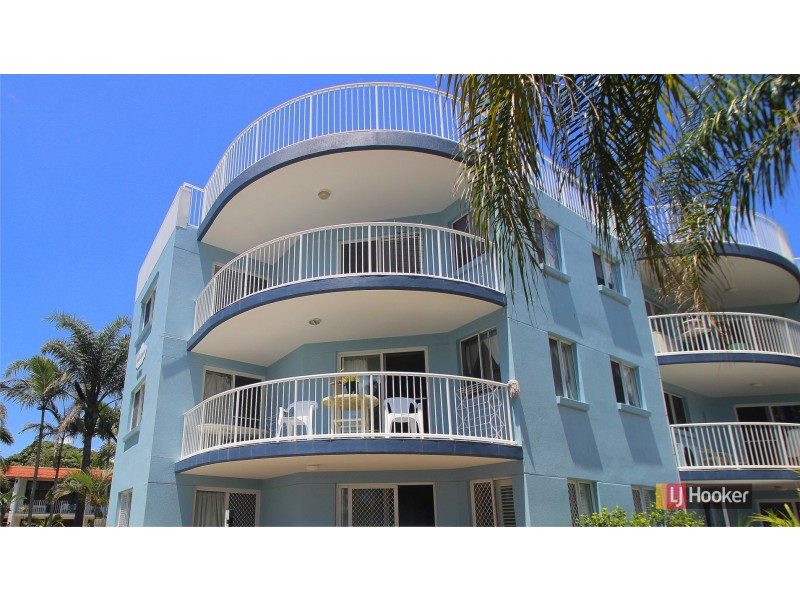 Unit 5/458 Esplanade, Torquay QLD 4655