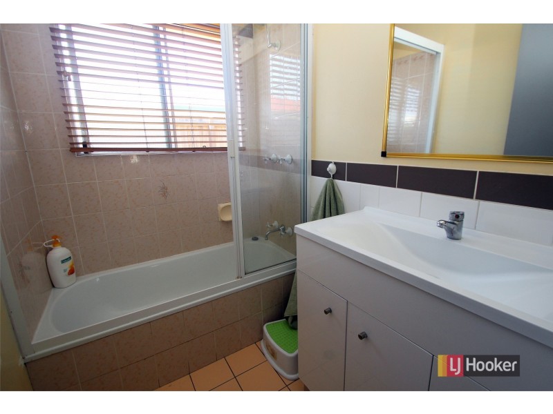 721 Boat Harbour Drive, Urangan QLD 4655