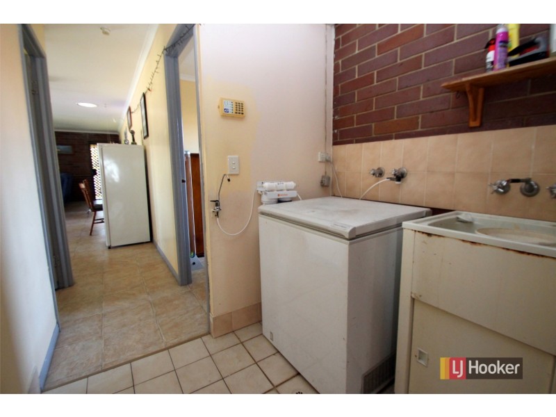 721 Boat Harbour Drive, Urangan QLD 4655