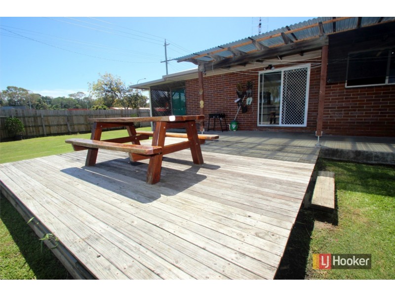 721 Boat Harbour Drive, Urangan QLD 4655