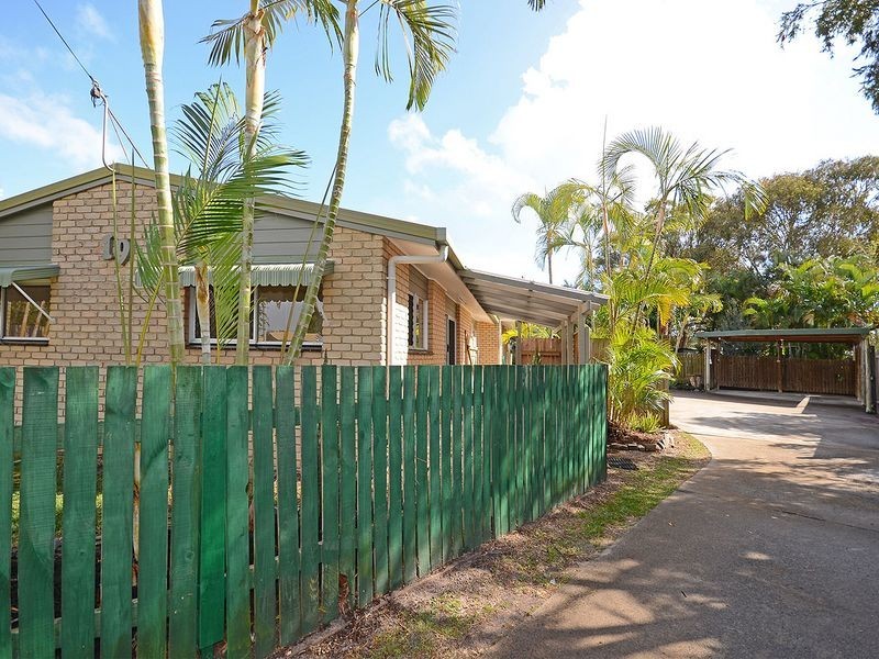 19 Limpus Street, Urangan QLD 4655