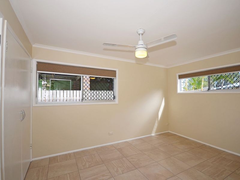 19 Limpus Street, Urangan QLD 4655