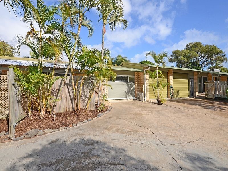 19 Limpus Street, Urangan QLD 4655