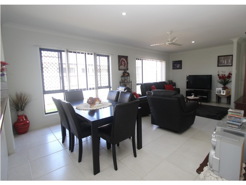53 Bayswater Drive, Urraween QLD 4655