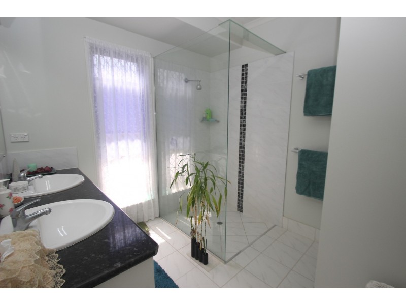 53 Bayswater Drive, Urraween QLD 4655