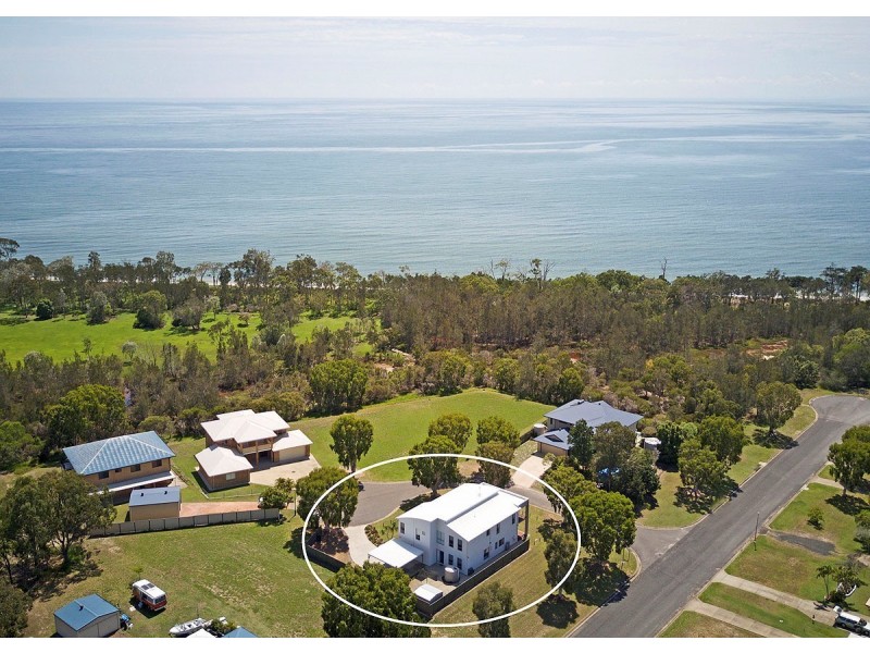 2 Tamarind Close, Burrum Heads QLD 4659