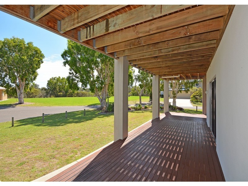 2 Tamarind Close, Burrum Heads QLD 4659