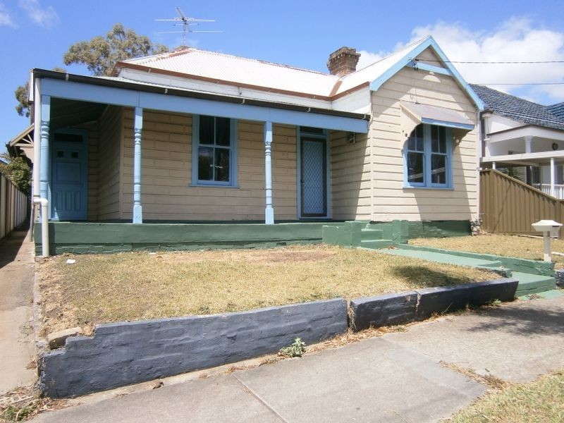 11 Henry Street, Carlton NSW 2218