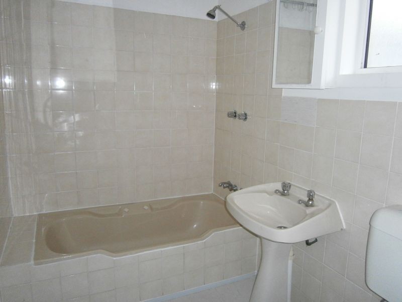 11 Henry Street, Carlton NSW 2218