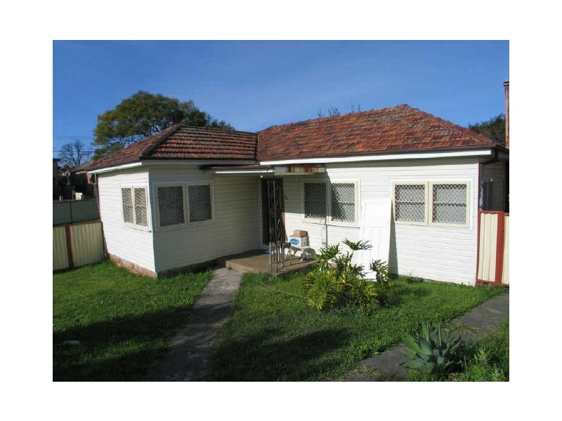 16 John Street, Bexley NSW 2207