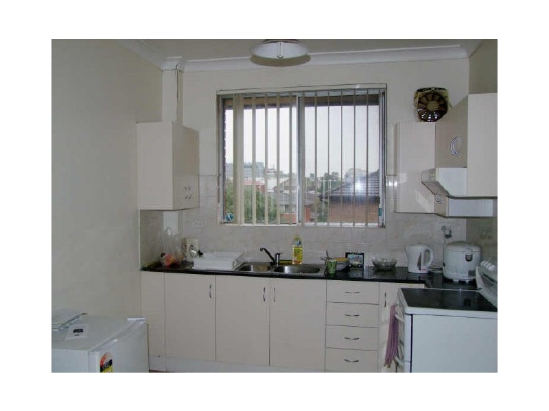 18/32-38 Queen Victoria Street, Kogarah NSW 2217