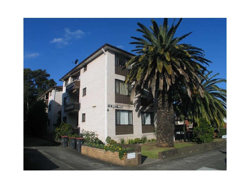 8/20 Jubilee Avenue, Carlton NSW 2218