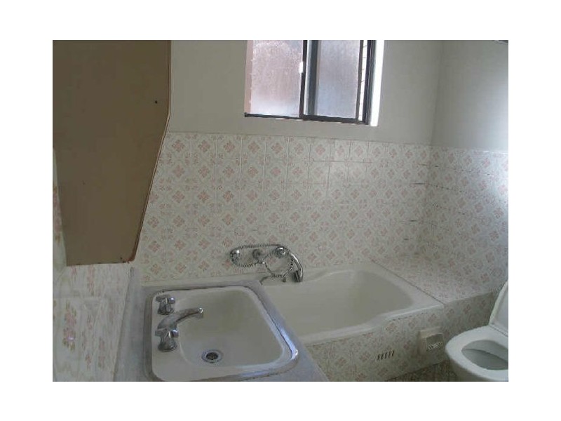 8/20 Jubilee Avenue, Carlton NSW 2218