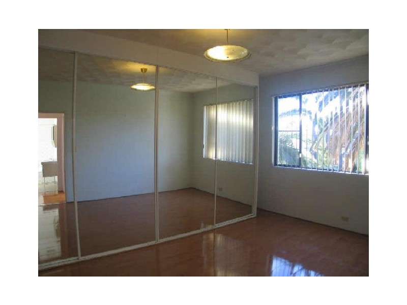 8/20 Jubilee Avenue, Carlton NSW 2218