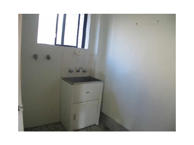 8/20 Jubilee Avenue, Carlton NSW 2218