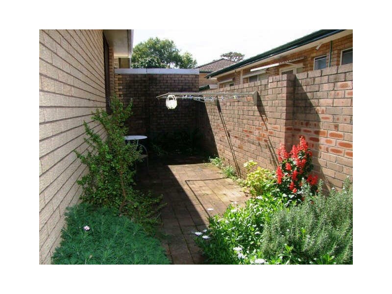 8/43 Gladstone Street, Bexley NSW 2207