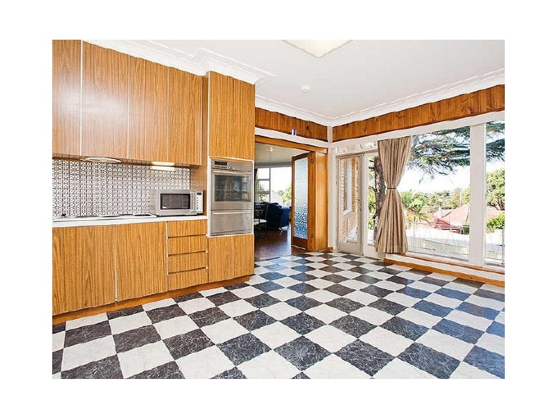 1 Benwerrin Lane, Carss Park NSW 2221