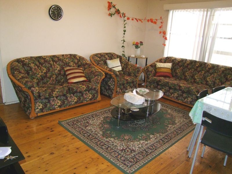 2/27 Warialda Street, Kogarah NSW 2217