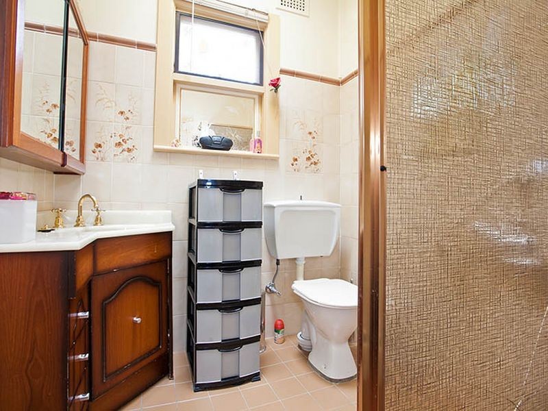 35 Colvin Avenue, Carlton NSW 2218
