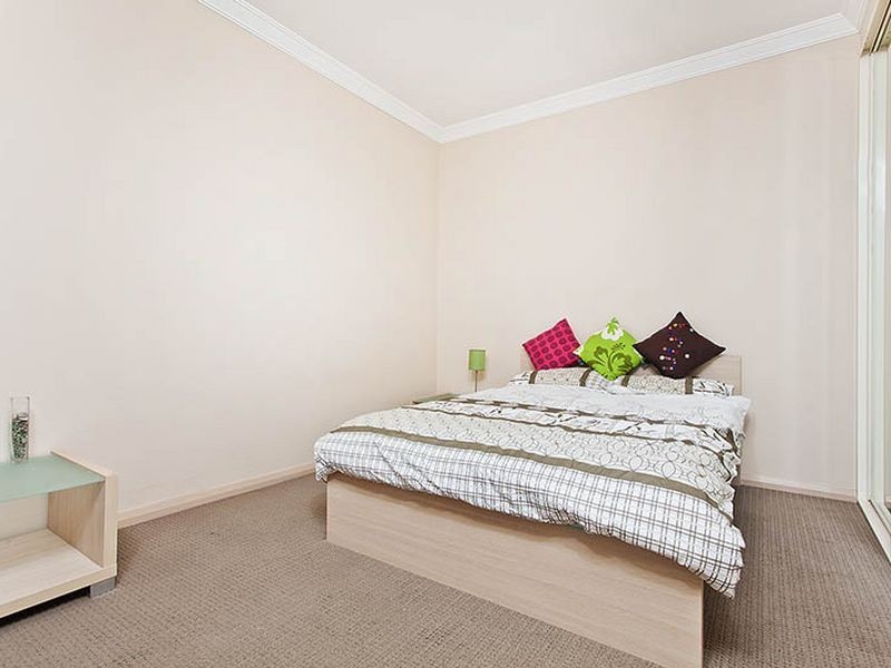 1/18 Chuter Avenue, Monterey NSW 2217