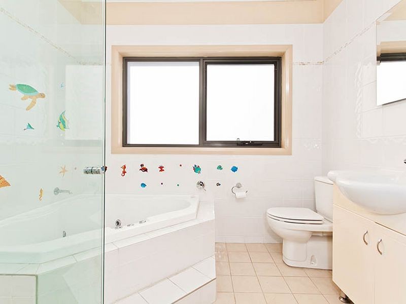 1/18 Chuter Avenue, Monterey NSW 2217