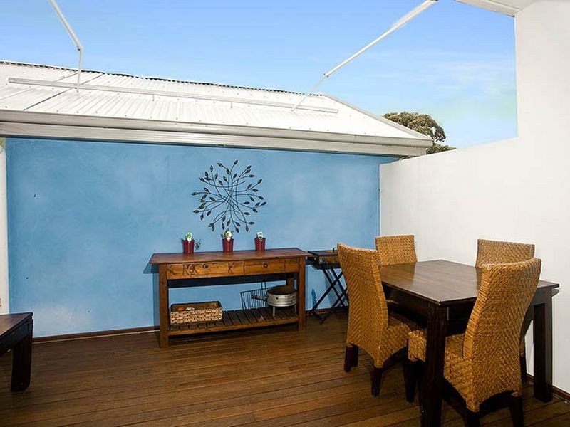 9/63A Connemarra Street, Bexley NSW 2207