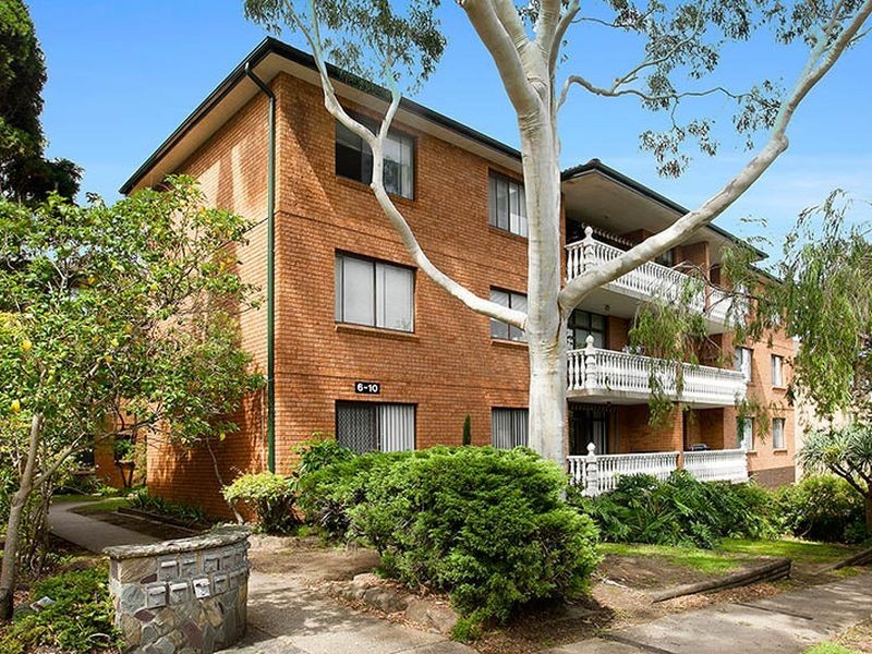 1/6-10 Winchester Street, Carlton NSW 2218