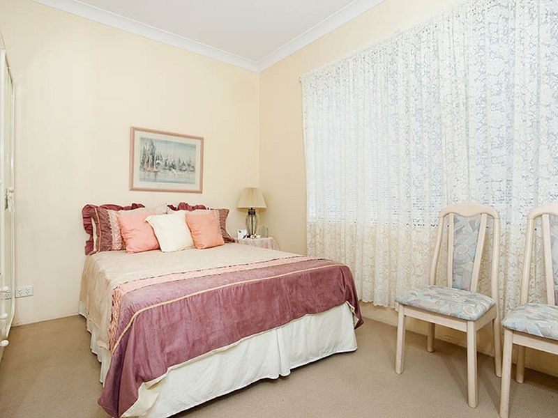 1/6-10 Winchester Street, Carlton NSW 2218