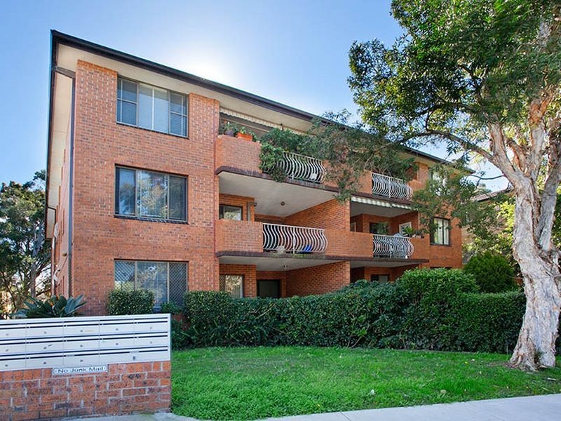 1/20 Carlton Parade, Carlton NSW 2218