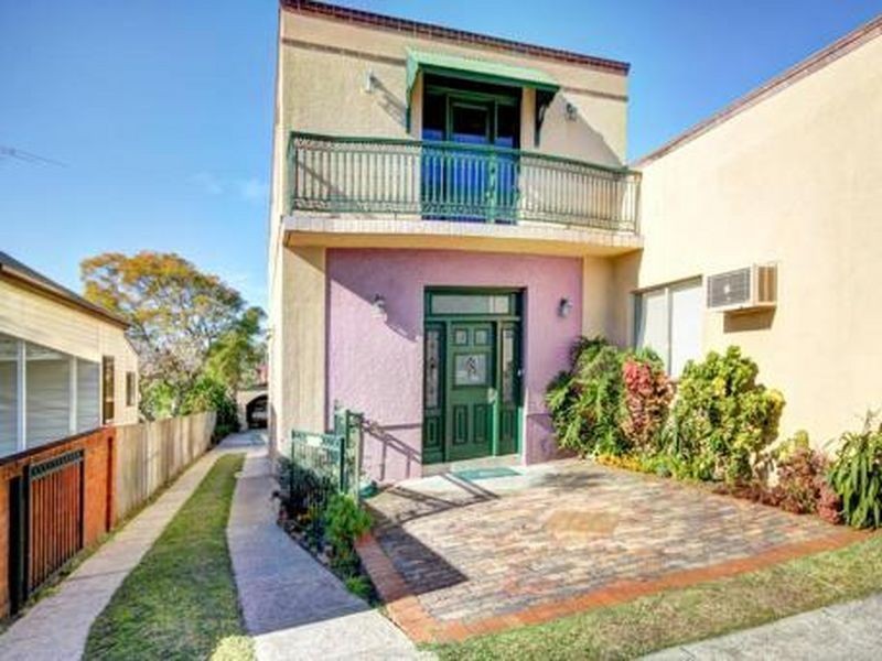 12 Park Road, Carlton NSW 2218