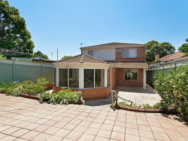 17 Waverley Street, Belmore NSW 2192