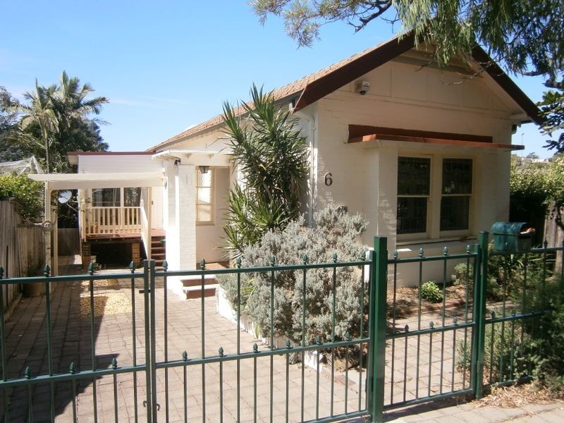 6 Tanner Avenue, Carlton NSW 2218