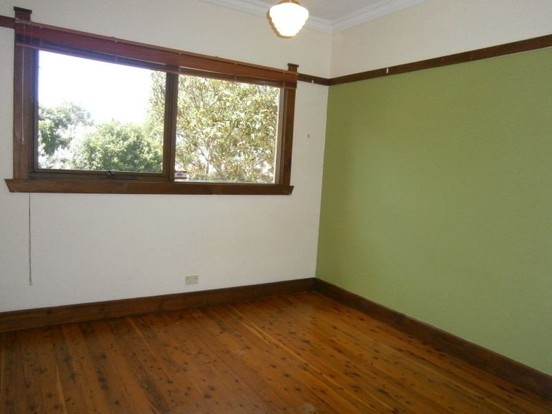 6 Tanner Avenue, Carlton NSW 2218