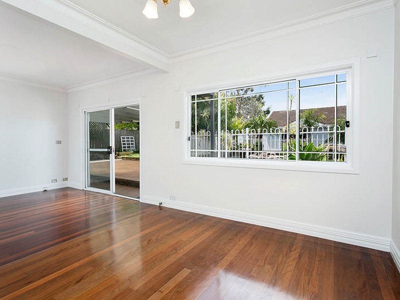 26 Mavis Avenue, Peakhurst NSW 2210