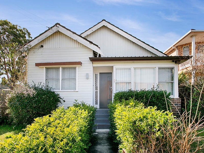 102 Lansdowne Street, Hurstville Grove NSW 2220