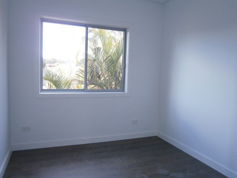 24 Bullecourt Avenue, Milperra NSW 2214