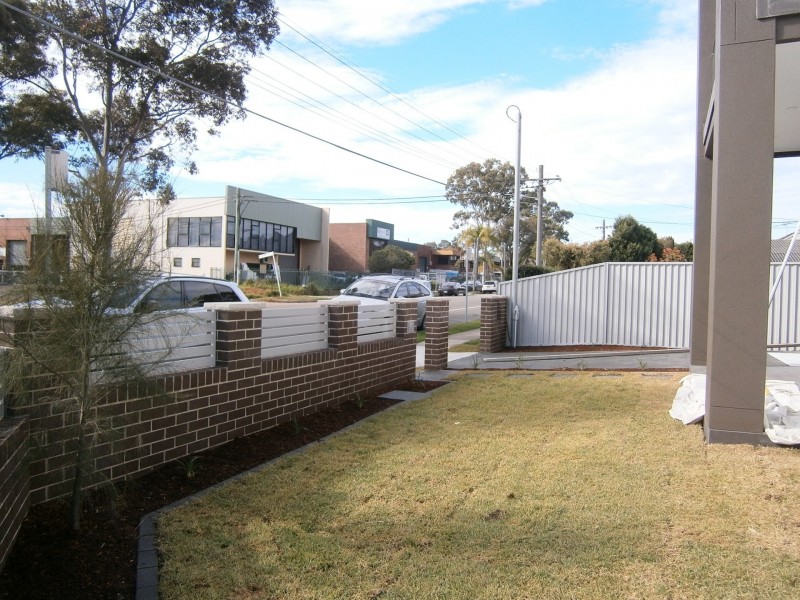 24 Bullecourt Avenue, Milperra NSW 2214