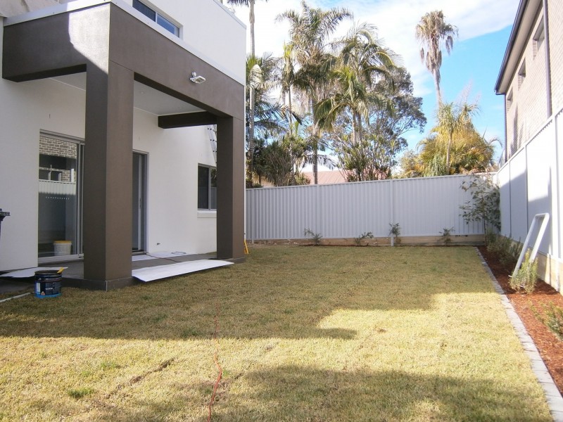 . Dernancourt Parade, Milperra NSW 2214