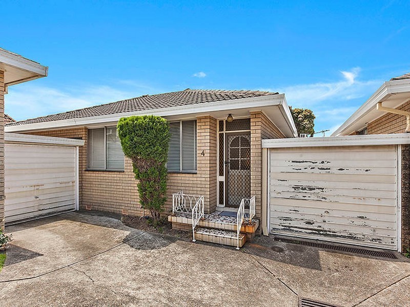 4/10-12 Albert Street, Bexley NSW 2207