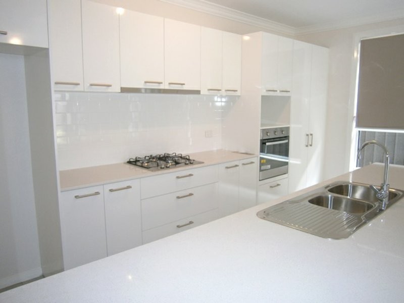 27 Oaklands Circuit, Gregory Hills NSW 2557