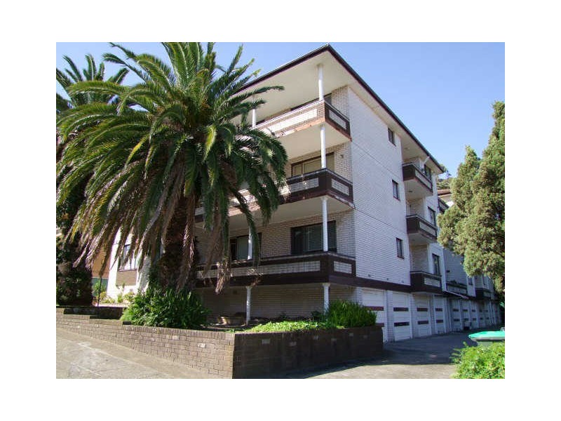 20 Jubilee Avenue, Carlton NSW 2218