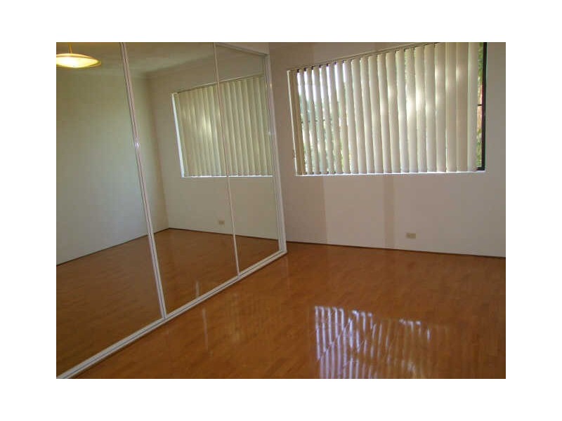 20 Jubilee Avenue, Carlton NSW 2218