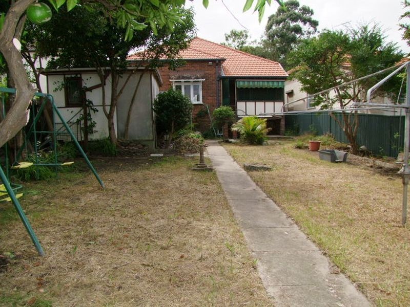 43 Short Street, Carlton NSW 2218