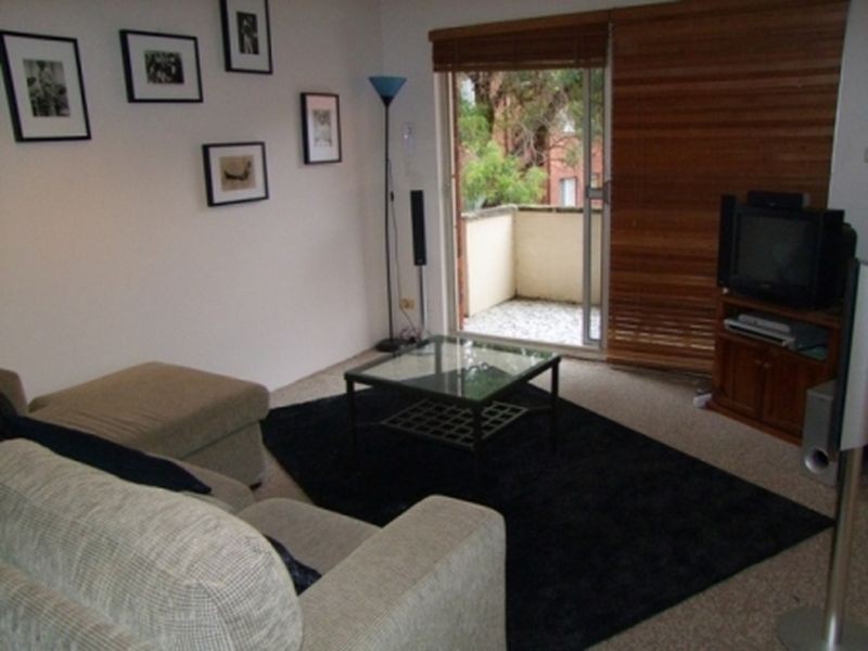 32 Queen Victoria St, Kogarah NSW 2217