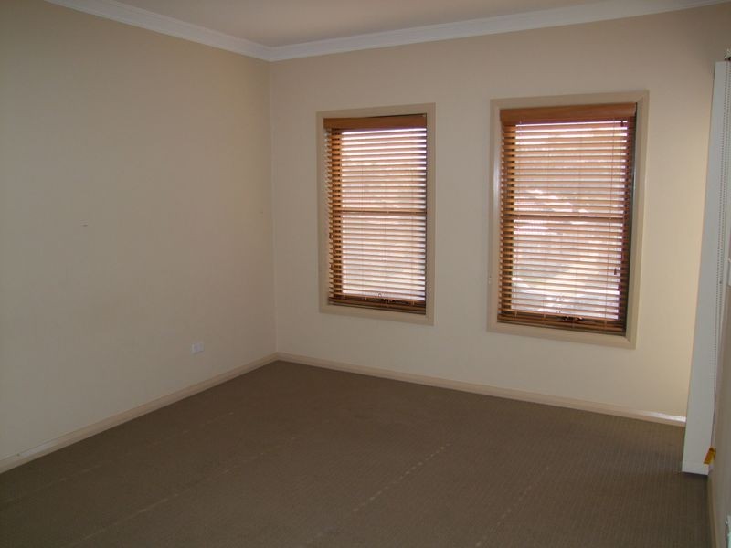 18 Chuter Avenue, Monterey NSW 2217