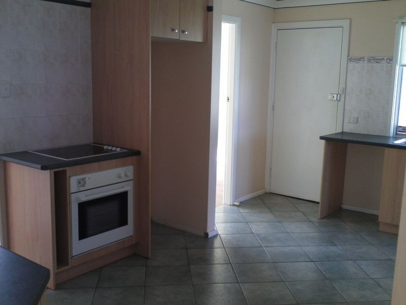 2 Phelps Crescent, Bradbury NSW 2560