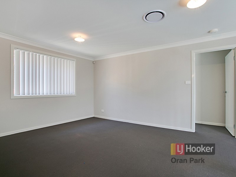 33a Canal Parade, Denham Court NSW 2565