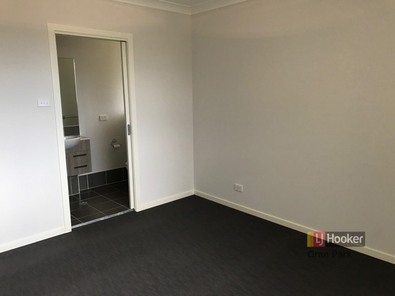 51 Richards Loop, Oran Park NSW 2570
