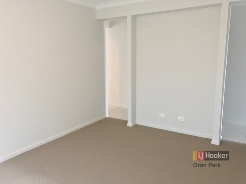 4 Evergreen Drive, Oran Park NSW 2570